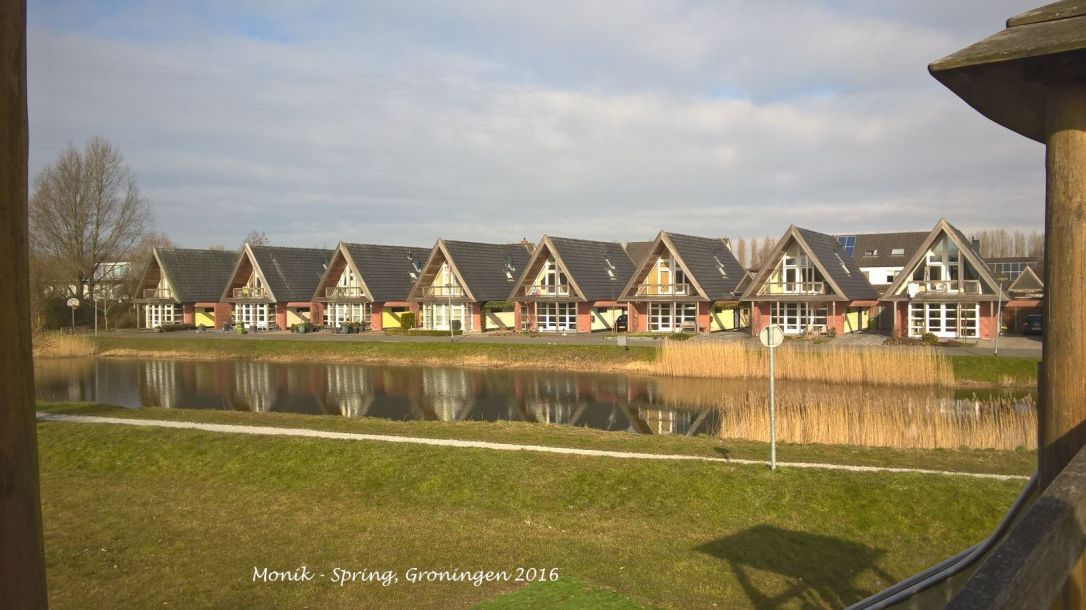 ongeveer speeltuin (sekitaran playground)